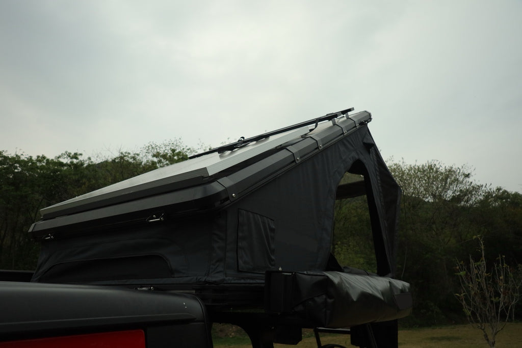 Carpa de Techo Aluminio Triangular — Ukimia